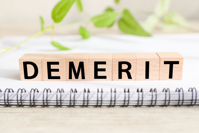 フリーランスで働くデメリット